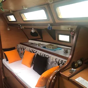  Bateau-hôtel Cassiopee France